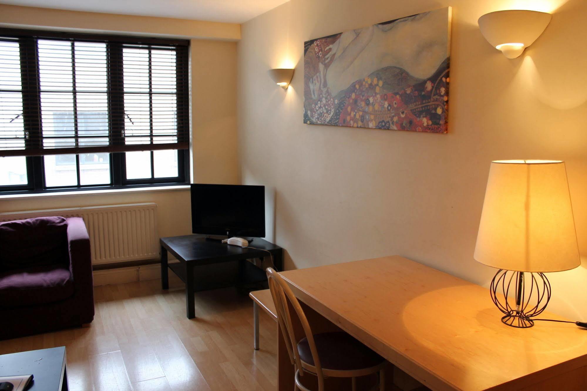 Acorn - Bakers Row Apartments London Eksteriør billede